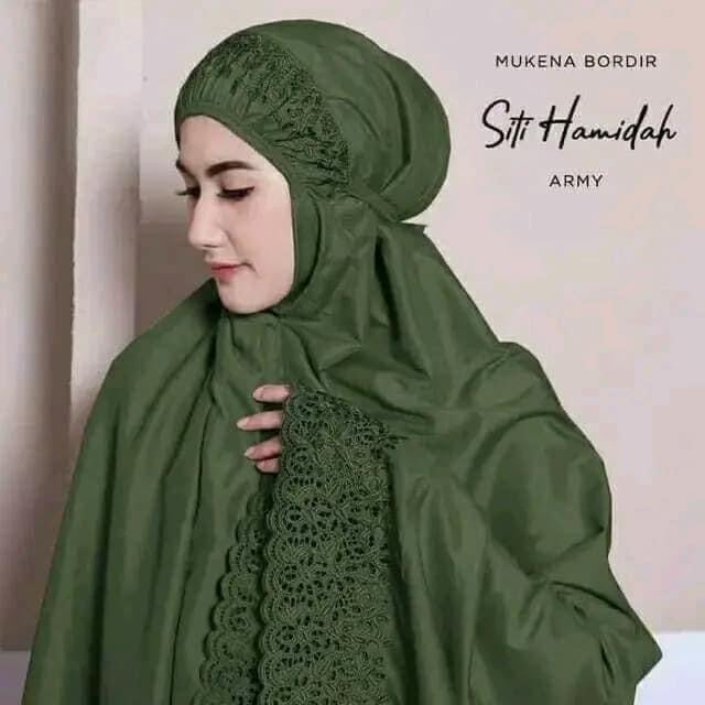 Khadijah Plain Prayerwear/Mukna